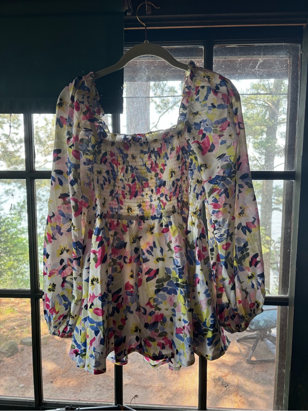 entro Multicolor Floral Smocked Puff-Sleeve Blouse